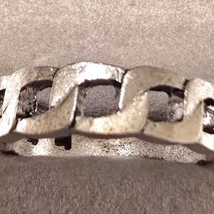 Elegant Silver Chain Link Ring